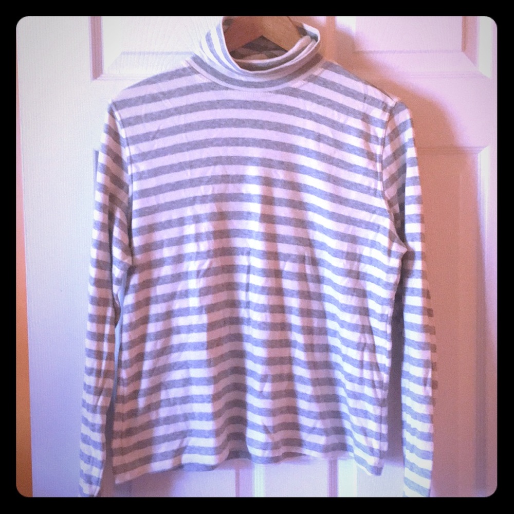 Gray and White Stripped Turtle Neck